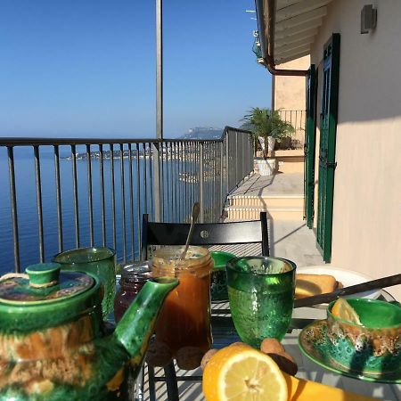 House In Grimaldi. Spectacular View Over The French Riviera! グリマルディ エクステリア 写真