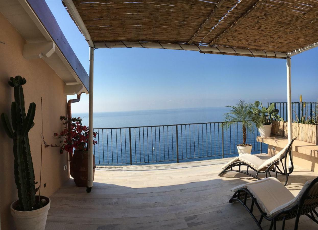 House In Grimaldi. Spectacular View Over The French Riviera! グリマルディ エクステリア 写真